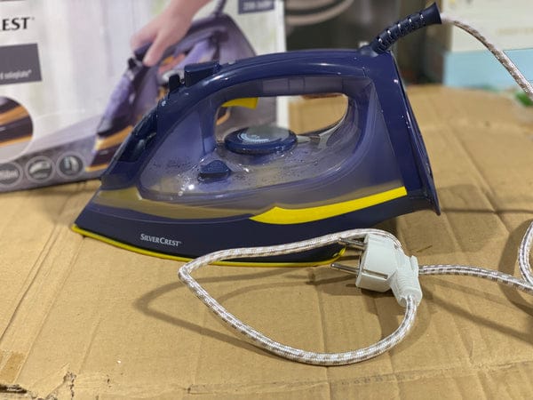 Silver Crest Steam Iron